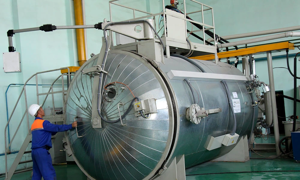 Máquina de fundição com os moldes para isolamento elétrico como os transformadores tipo seco 11