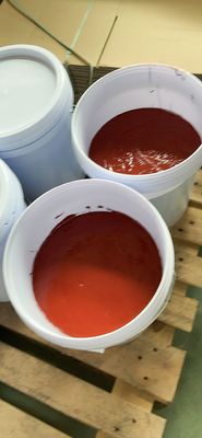 Resina epoxídica retardadora de chama com pasta de cor para isolamento de transformadores