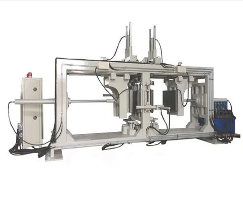 Máquina APG para fabricação de transformadores e isolantes